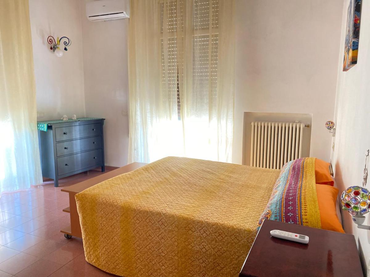 Home Toledo 355 Наполи Екстериор снимка