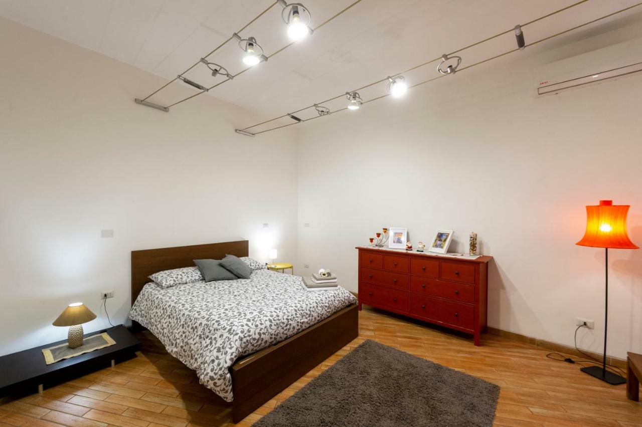 Home Toledo 355 Наполи Екстериор снимка
